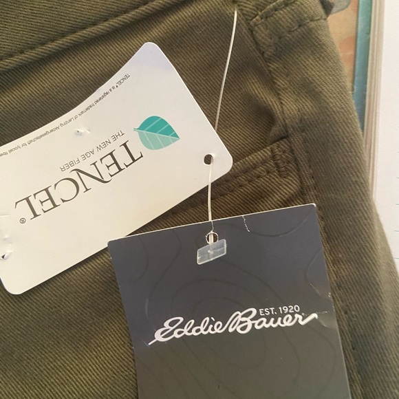 Eddie Bauer Tencel Jeans - Picture 6 of 7